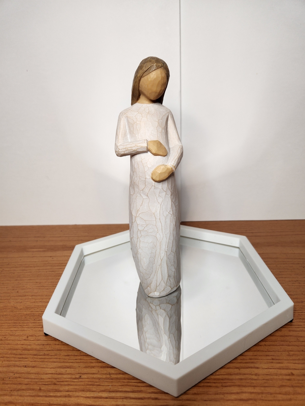 Willow Tree By Susan Lord  Cherish woman with child 8.5".
